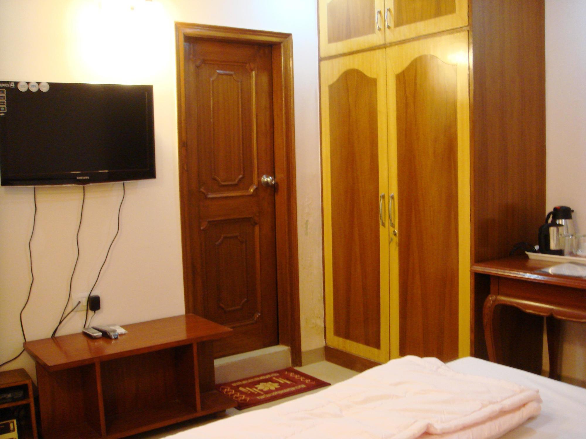 Fabhotel Kashish Residency Sector 26 Noida Esterno foto